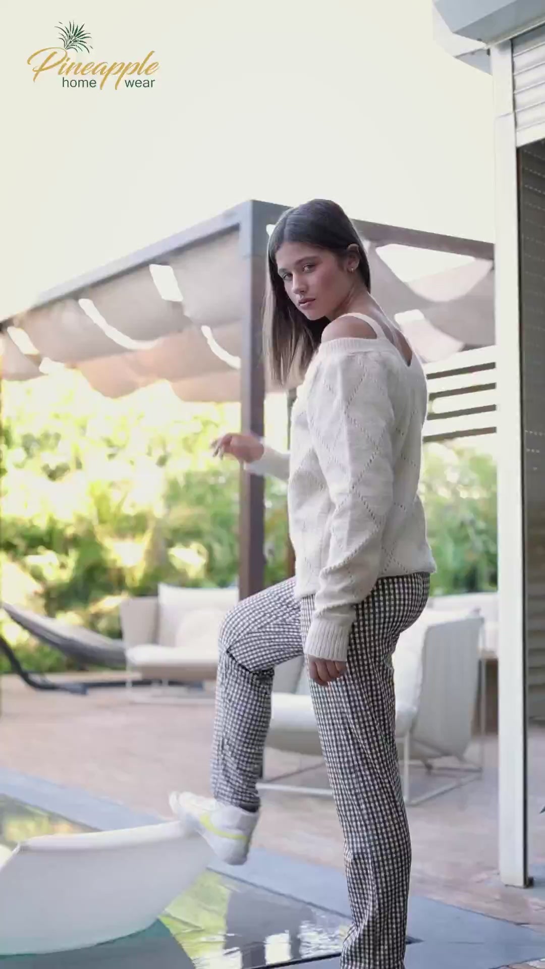 TOP SOFT KNITTED ULTRA FINE FLUFFY TEXTURE LYCRA PANTS SOFT VELVET LYCRA FULLY LINED